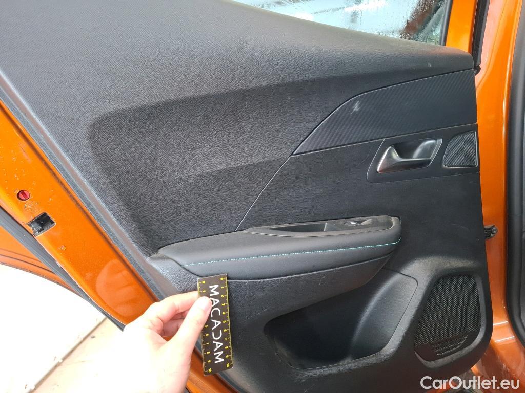  Peugeot  2008  Allure Pack 1.5 HDi 130CV BVA8 E6d #9