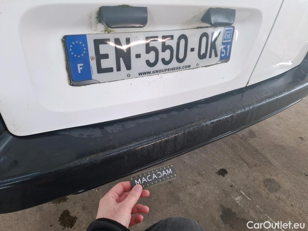  Peugeot  Partner PEUGEOT  VU 3p Fourgonnette 1.6 BLUEHDI 100 STANDARD PRO #24