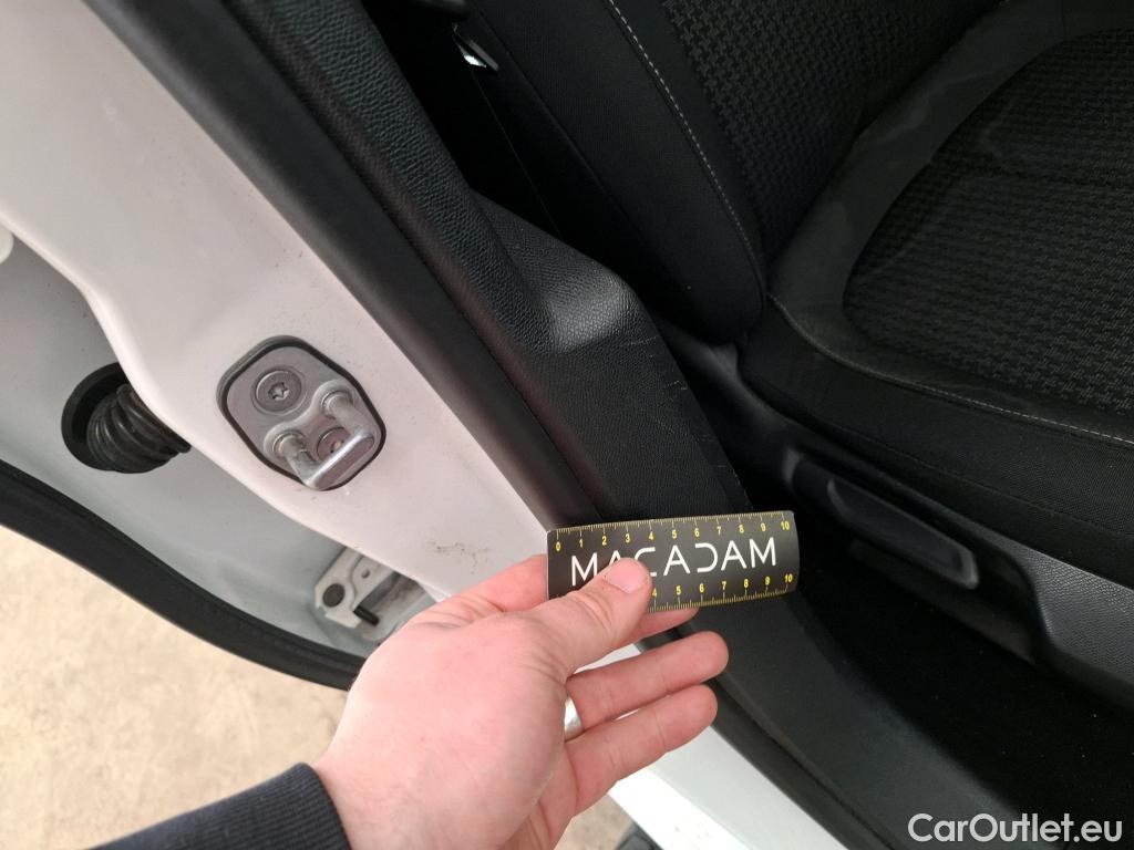  Peugeot  308  SW / 2017 / 5P / Break BlueHDi 130 EAT6 S&S ACTIVE BUSINESS / TRANSFO VP/VF #28