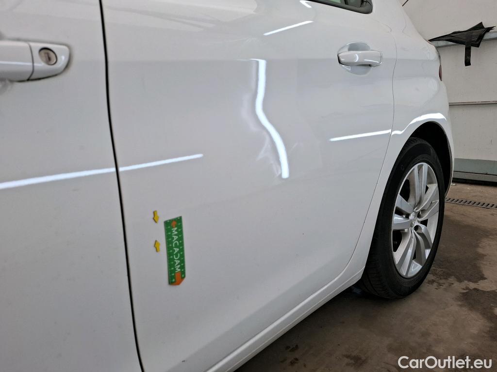  Peugeot  308 PEUGEOT  / 2017 / 5P / Berline Puretech 110 S&S Active Business #17