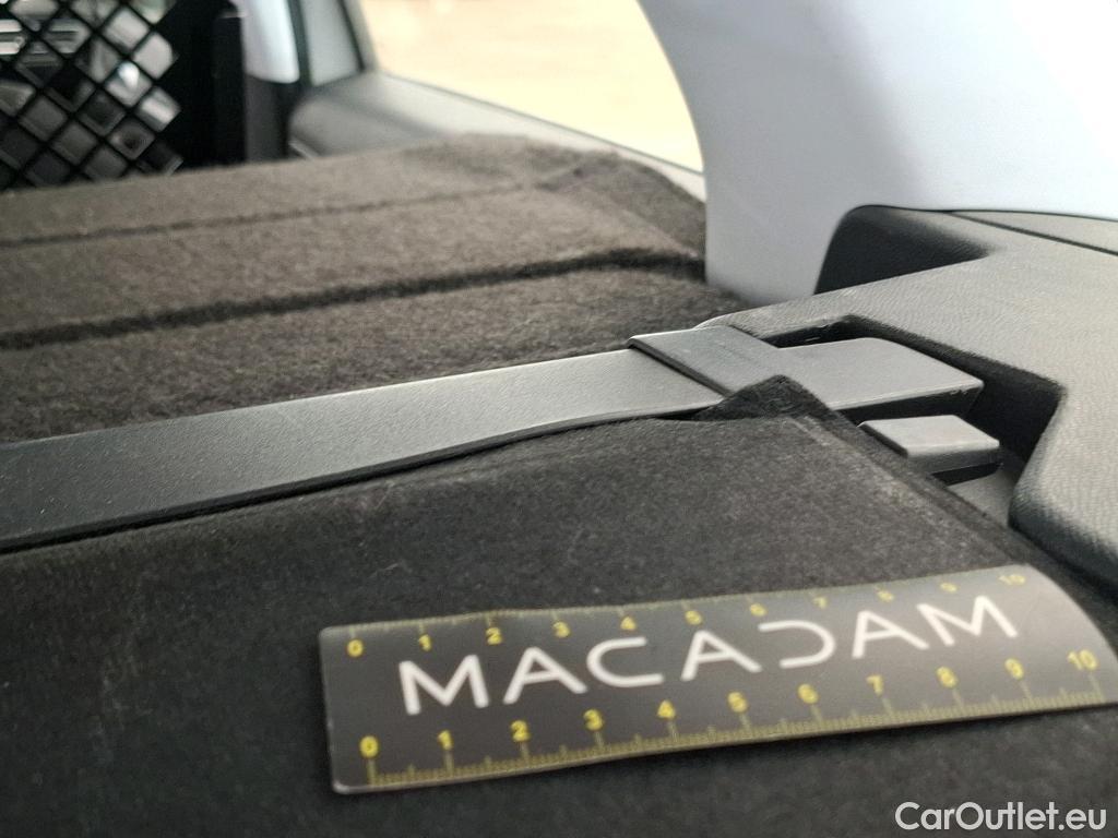  Peugeot  308  SW / 2017 / 5P / Break BlueHDi 130 EAT6 S&S ACTIVE BUSINESS / TRANSFO VP/VF #41