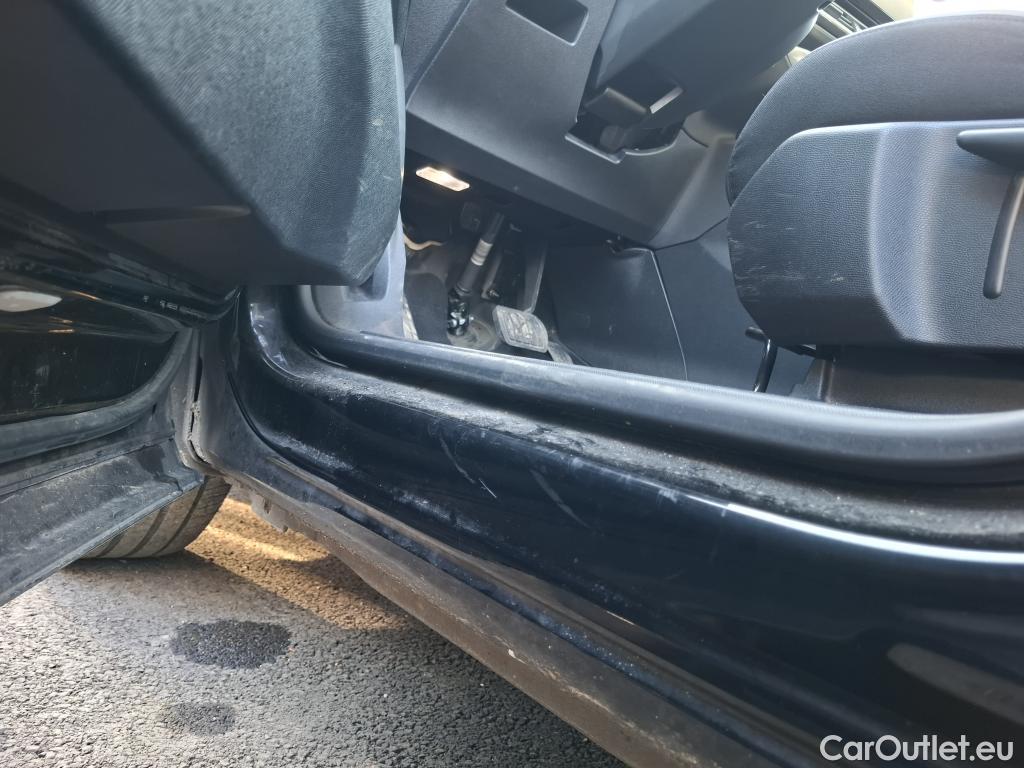  Peugeot  3008  Allure Pack 1.5 HDi 130CV BVA8 E6d #43