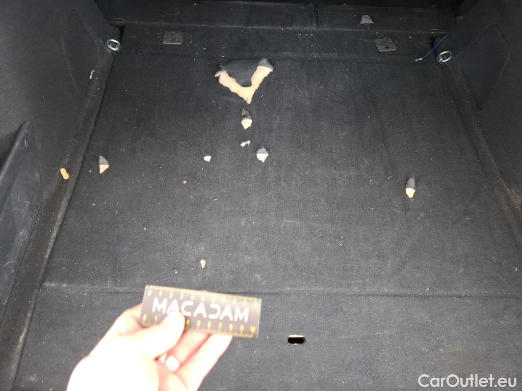  Peugeot  308  SW / 2017 / 5P / Break BlueHDi 130 EAT6 S&S ACTIVE BUSINESS / TRANSFO VP/VF #1