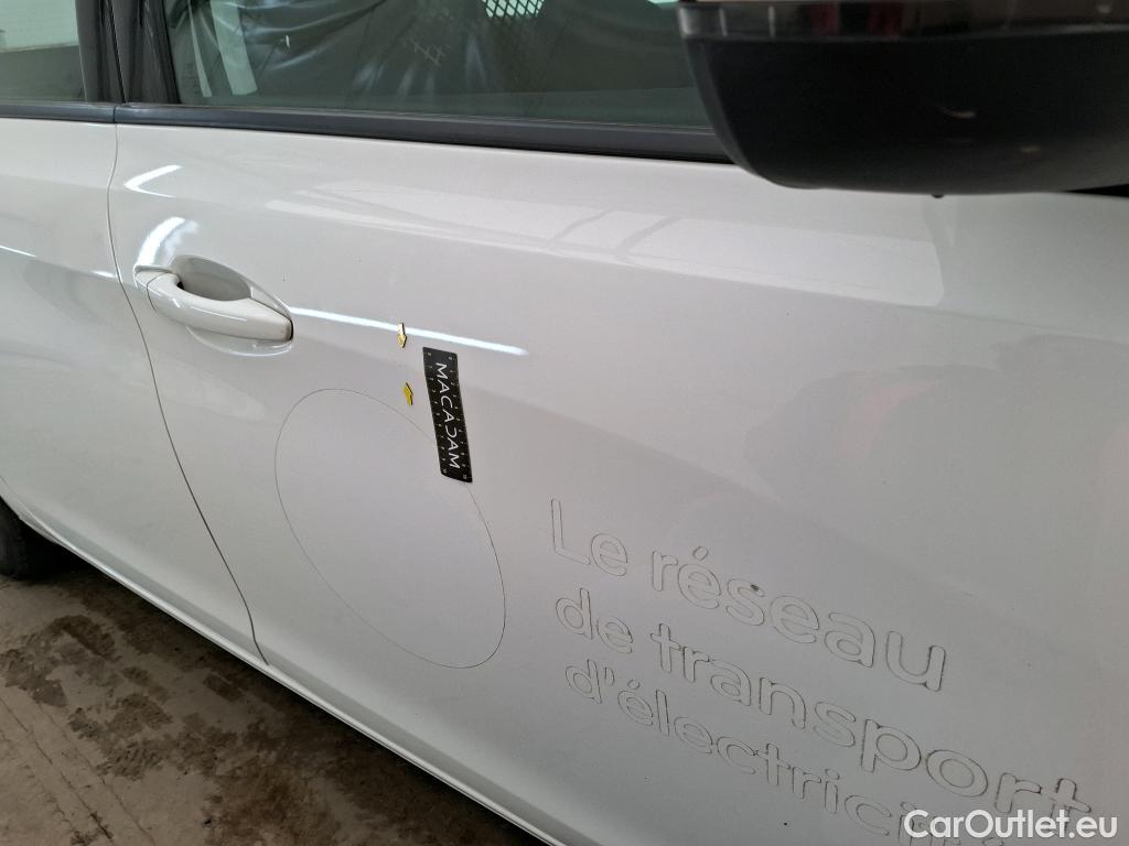  Peugeot  308  SW / 2017 / 5P / Break BlueHDi 130 EAT6 S&S ACTIVE BUSINESS / TRANSFO VP/VF #42