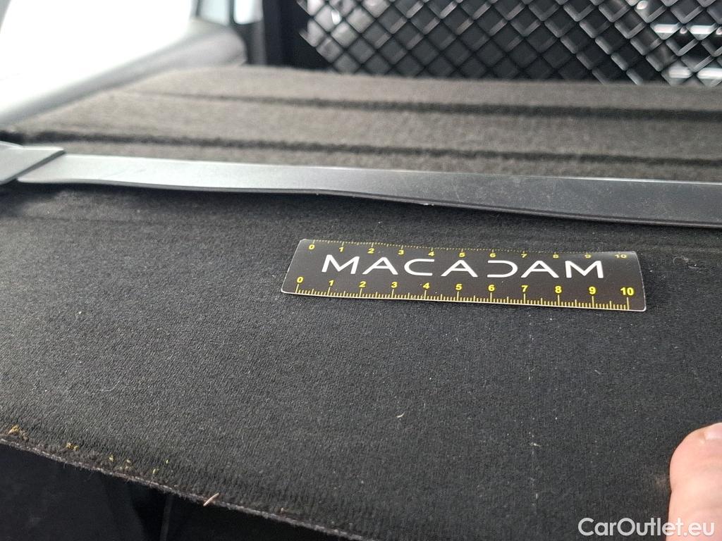  Peugeot  308  SW / 2017 / 5P / Break BlueHDi 130 EAT6 S&S ACTIVE BUSINESS / TRANSFO VP/VF #40