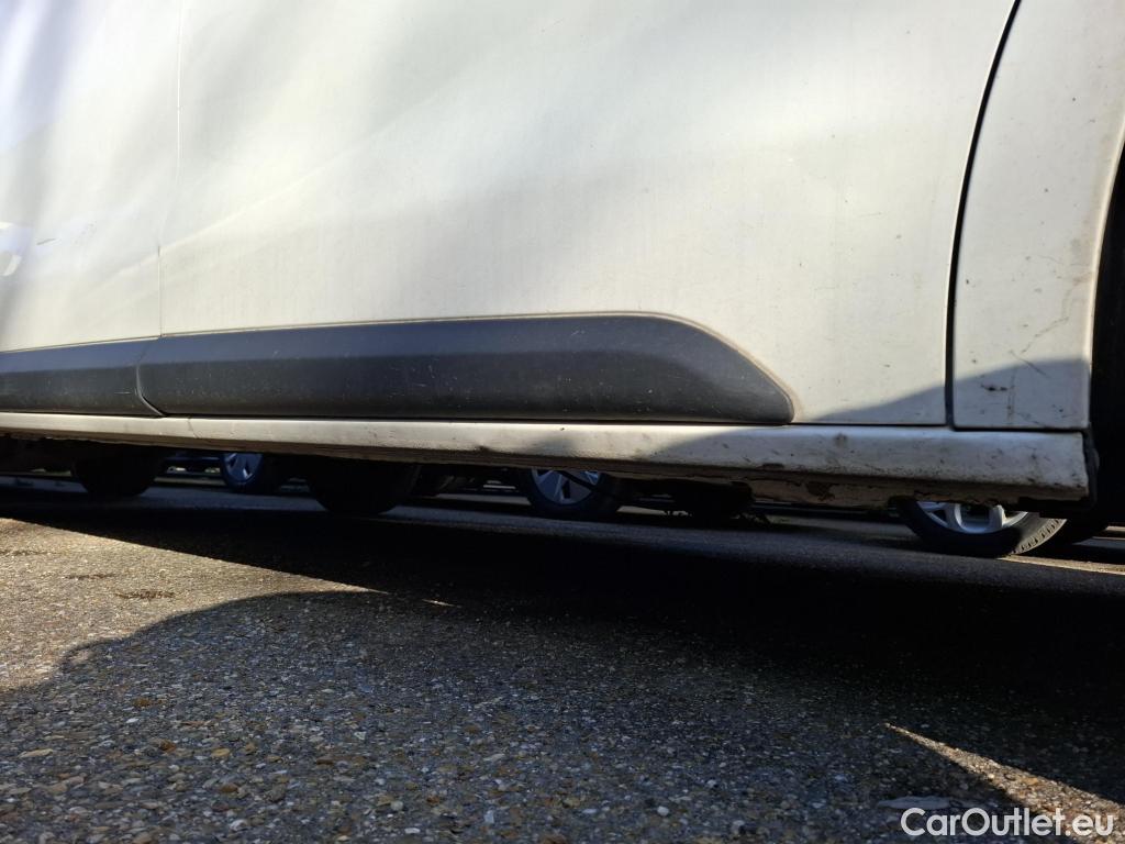  Peugeot  Expert  Fourgon Premium L2 1.5 HDi 120CV BVM6 E6d #11