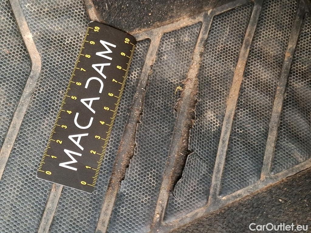  Peugeot  308  SW / 2017 / 5P / Break BlueHDi 130 EAT6 S&S ACTIVE BUSINESS / TRANSFO VP/VF #14