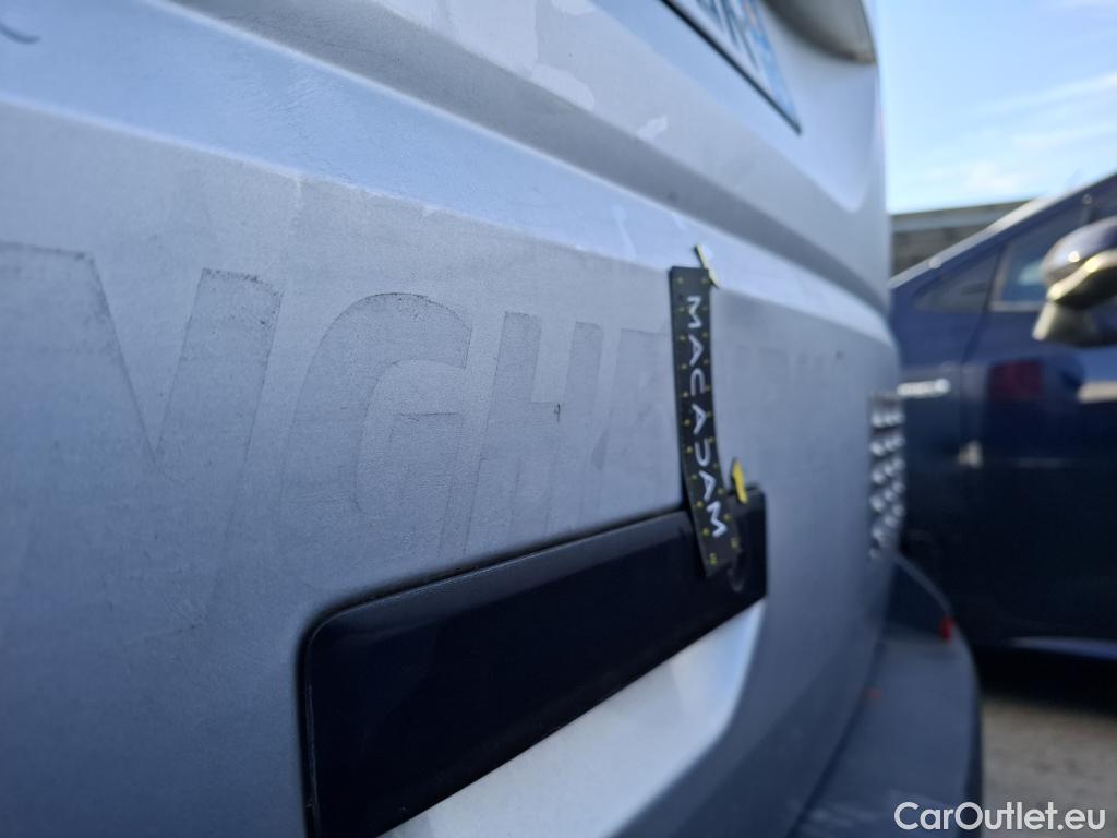  Volkswagen  Transporter VOLKSWAGEN  / 2019 / 4P / Fourgon tôlé 2.0 TDi 110 L1H1 Business #12