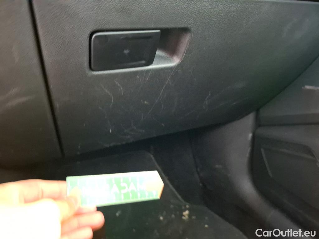  Volkswagen  Polo VOLKSWAGEN  / 2021 / 5P / Berline / VU 1.0 TSI 95 LIFE BUSI DSG 7 STE REVER #13