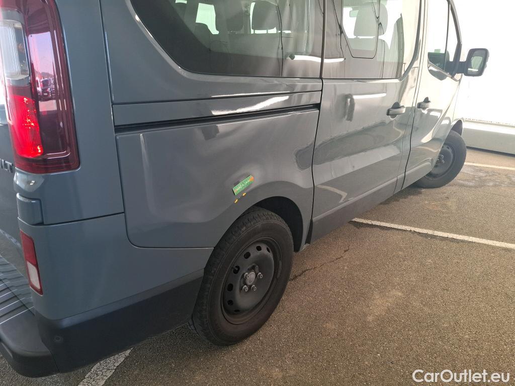  Renault  Trafic RENAULT  / 2021 / 4P / Combi Zen L1 Blue dCi 150 S&S - 8 pl #28