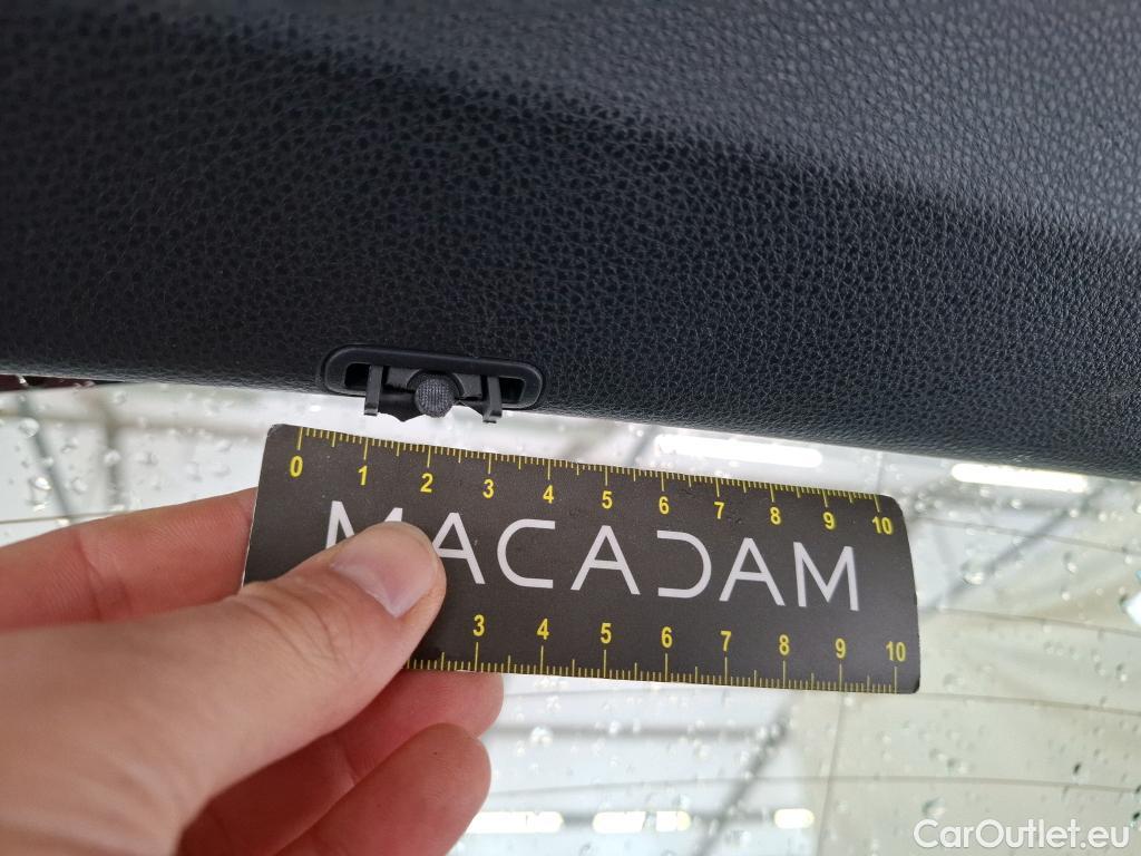  Toyota  Corolla TOYOTA  Touring Sports / 2018 / 5P / Break Hybride 122h Dynamic Business #37