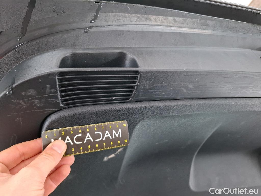  Toyota  Corolla TOYOTA  Touring Sports / 2018 / 5P / Break Hybride 122h Dynamic Business #30