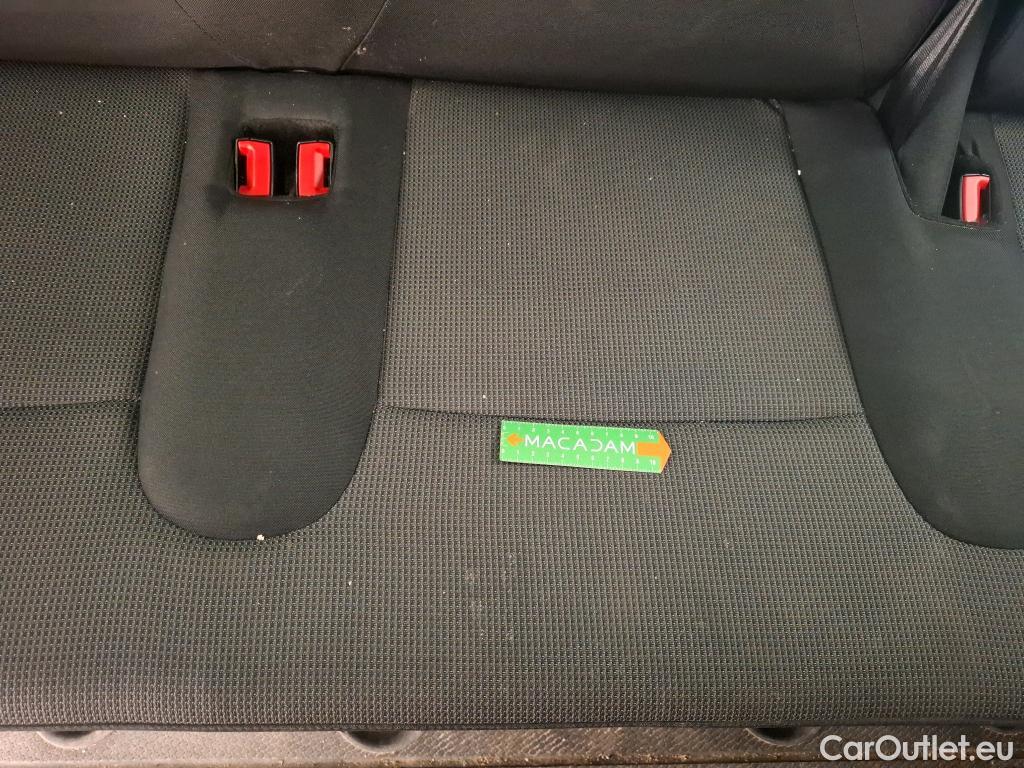  Renault  Trafic RENAULT  / 2021 / 4P / Combi Zen L1 Blue dCi 150 S&S - 8 pl #24