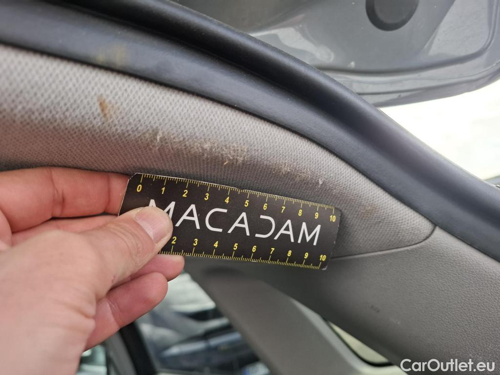  Hyundai  Konna HYUNDAI Kona / 2020 / 5P / SUV 1.6 HYBRID 141 EXECUTIVE HEV #34