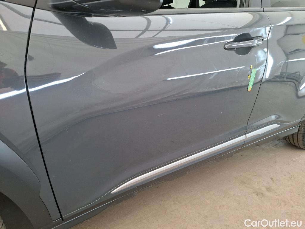  Hyundai  Konna HYUNDAI Kona / 2020 / 5P / SUV 1.6 HYBRID 141 EXECUTIVE HEV #40