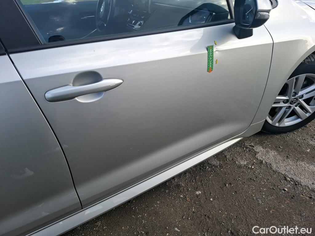  Toyota  Corolla TOYOTA  / 2018 / 5P / Berline Hybride 122h Dynamic Business Beyond Zer #13