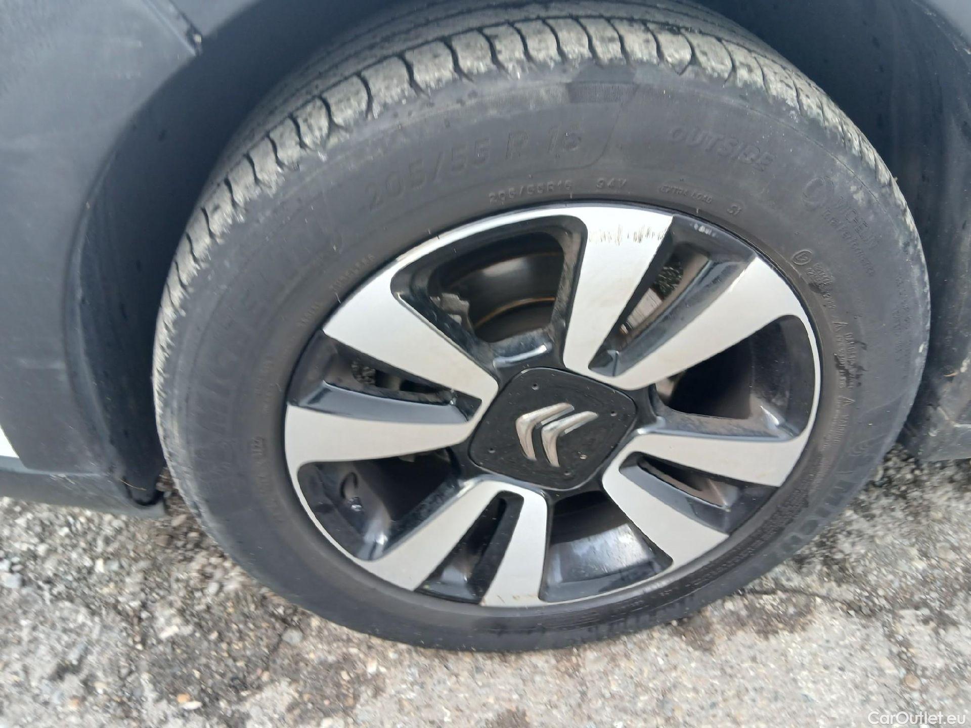  Citroen  C3 CITROEN  / 2020 / 5P / berlina con portón PureTech 60KW (83CV) C-Series(SP) #5