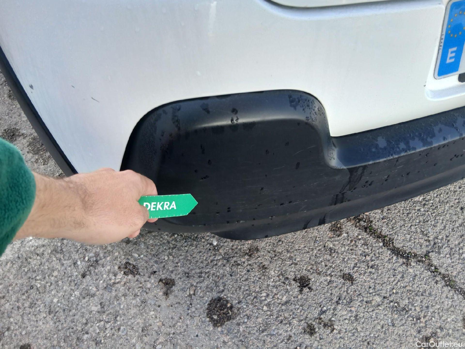  Citroen  C3 CITROEN  / 2020 / 5P / berlina con portón PureTech 60KW (83CV) C-Series(SP) #15