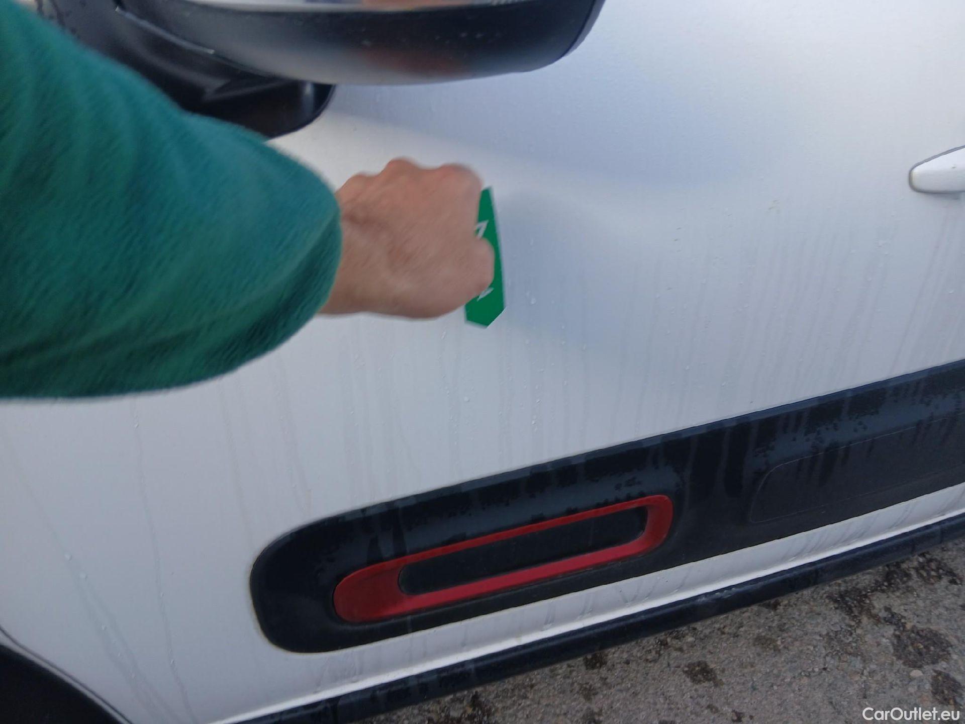  Citroen  C3 CITROEN  / 2020 / 5P / berlina con portón PureTech 60KW (83CV) C-Series(SP) #10