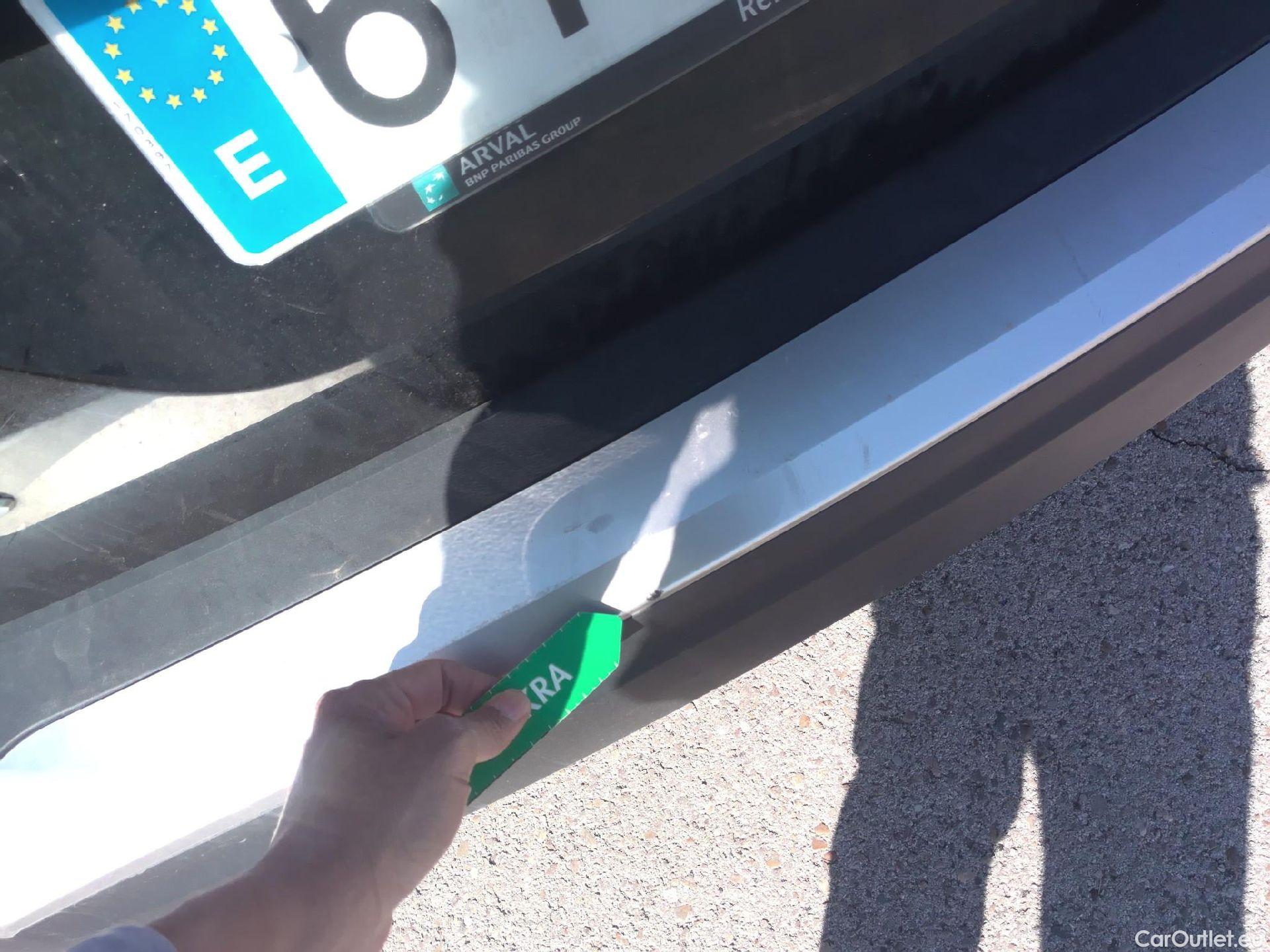  Peugeot  2008 PEUGEOT  / 2019 / 5P / todoterreno Active BlueHDI 81kW (110CV) #21