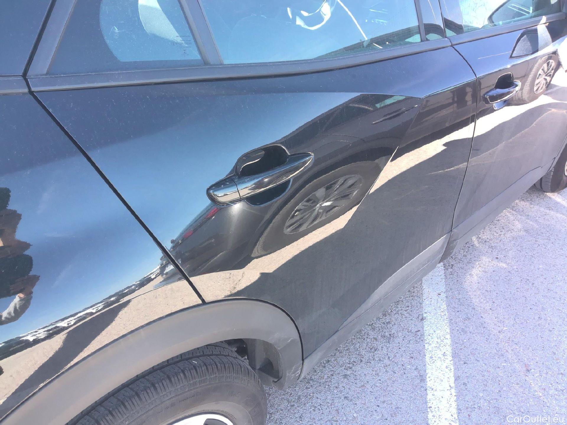  Peugeot  2008 PEUGEOT  / 2019 / 5P / todoterreno Active BlueHDI 81kW (110CV) #22