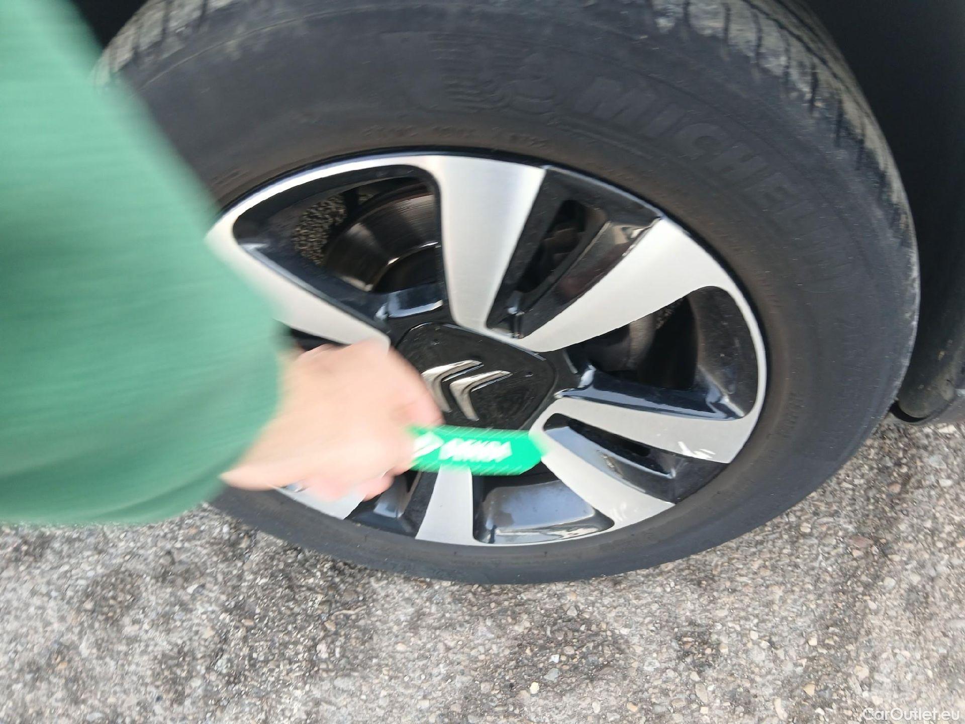  Citroen  C3 CITROEN  / 2020 / 5P / berlina con portón PureTech 60KW (83CV) C-Series(SP) #20