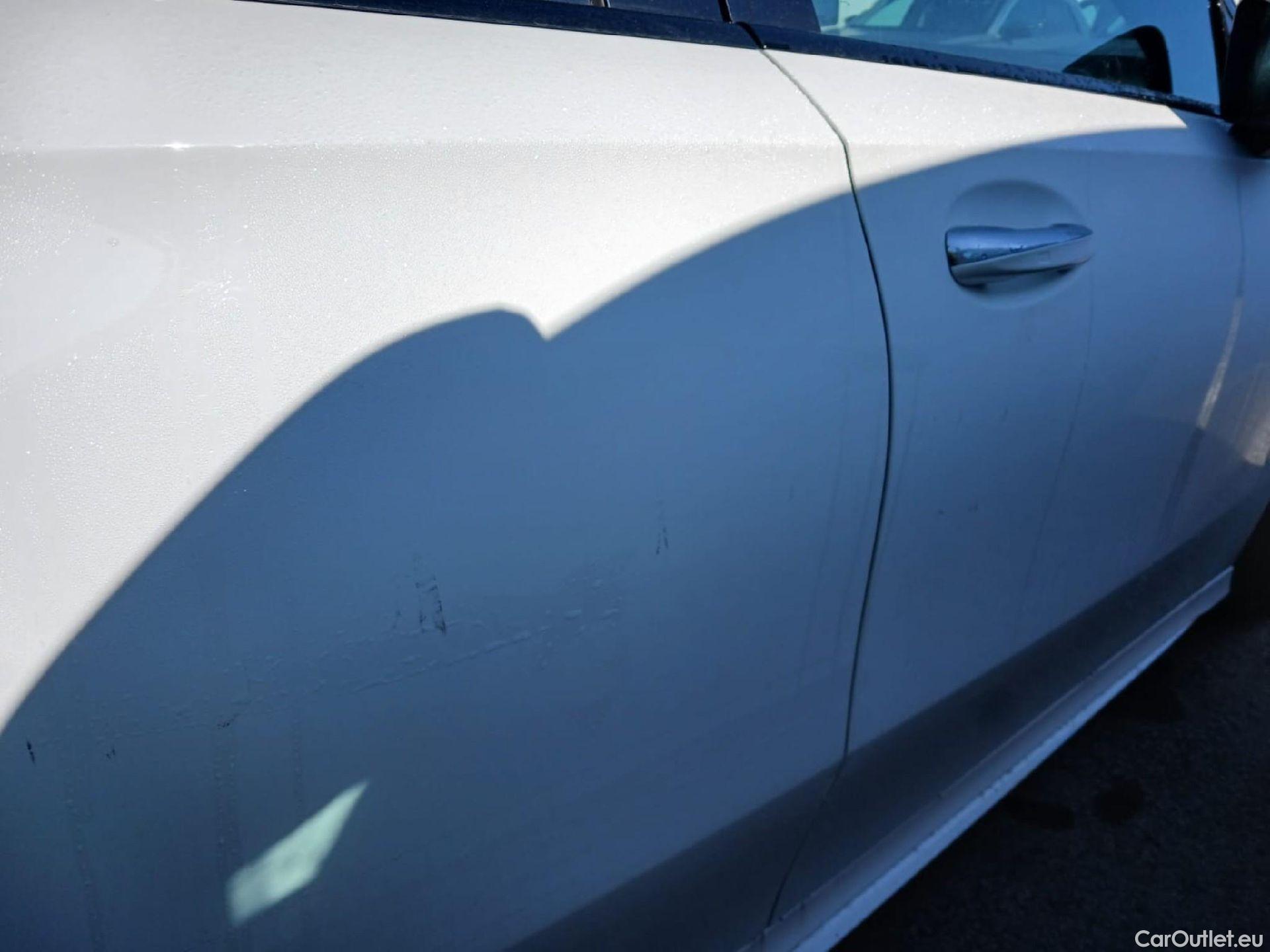  Mercedes  A-Klasse MERCEDES-BENZ Clase A / 2018 / 5P / berlina con portón A 200 #10