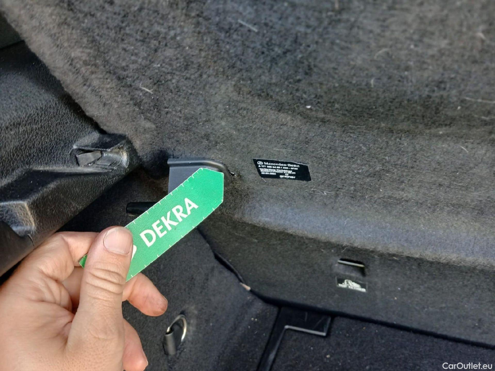  Mercedes  A-Klasse MERCEDES-BENZ Clase A / 2018 / 5P / berlina con portón A 200 #7