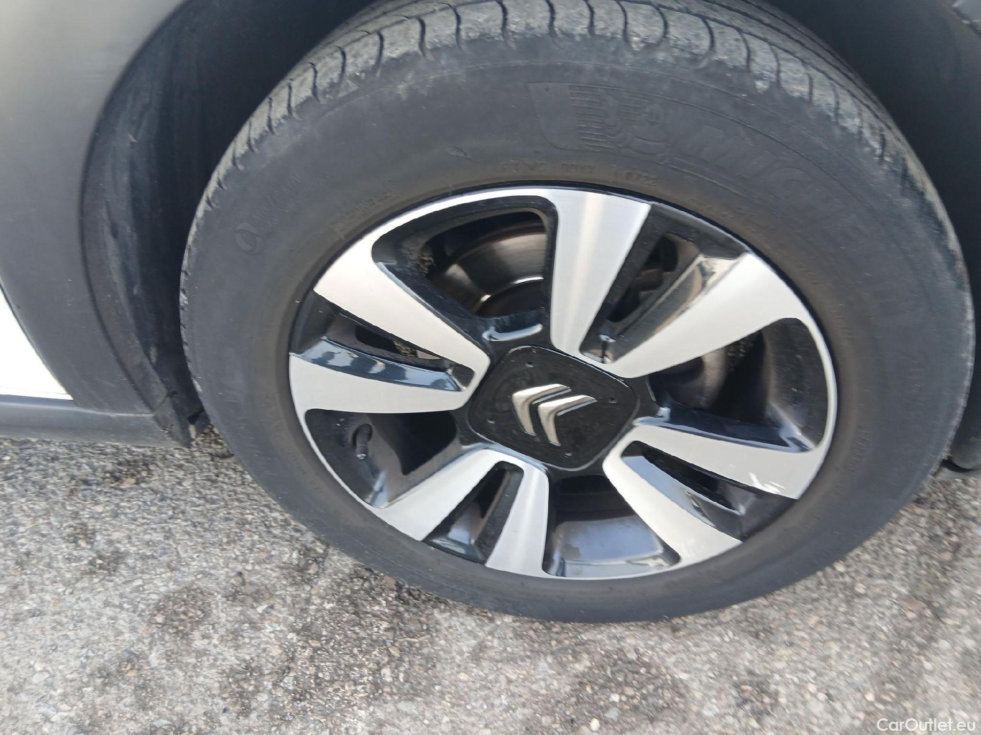  Citroen  C3 CITROEN  / 2020 / 5P / berlina con portón PureTech 60KW (83CV) C-Series(SP) #19