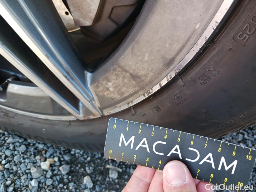  Mercedes  G-Klasee MERCEDES-BENZ GLC Coupé / 2019 / 5P / coupé GLC 300 de 4MATIC #2