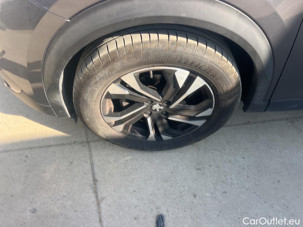  Peugeot  2008 PEUGEOT  / 2019 / 5P / todoterreno Allure Pack BlueHDI 81kW (110CV) (AC) #3