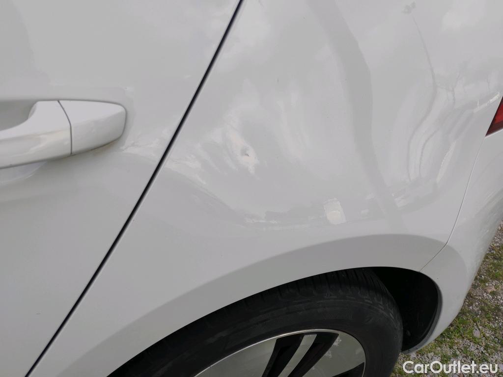  Volkswagen  Golf  VOLKSWAGEN / 2016 / 5P / berlina con portón ePower 110 kW (136CV) (AC) #23