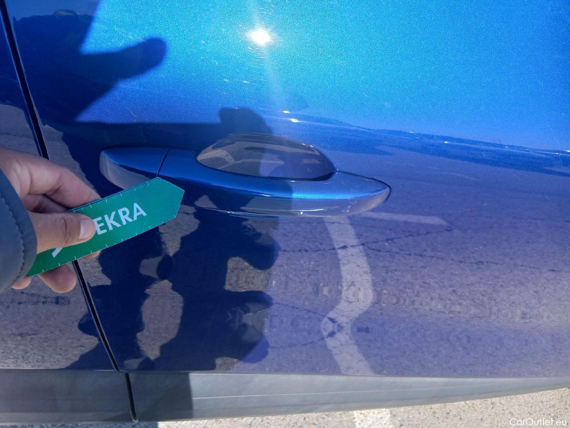  Renault  Captur RENAULT  / 2020 / 5P / todoterreno Intens TCe 90 #35