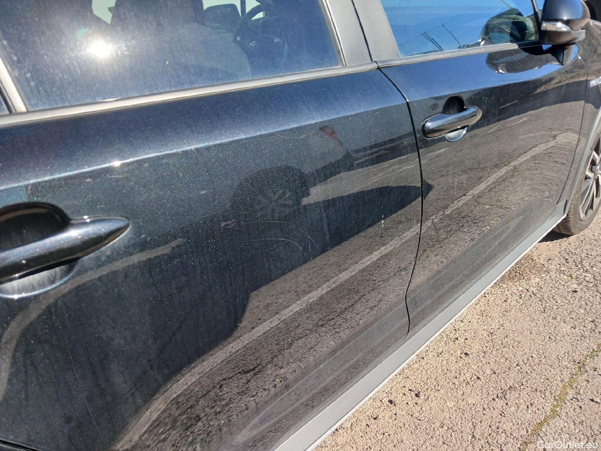  Toyota  Corolla TOYOTA  / 2019 / 5P / familiar 2.0 180H TREK E-CVT TOURING SPORT(SP) #21