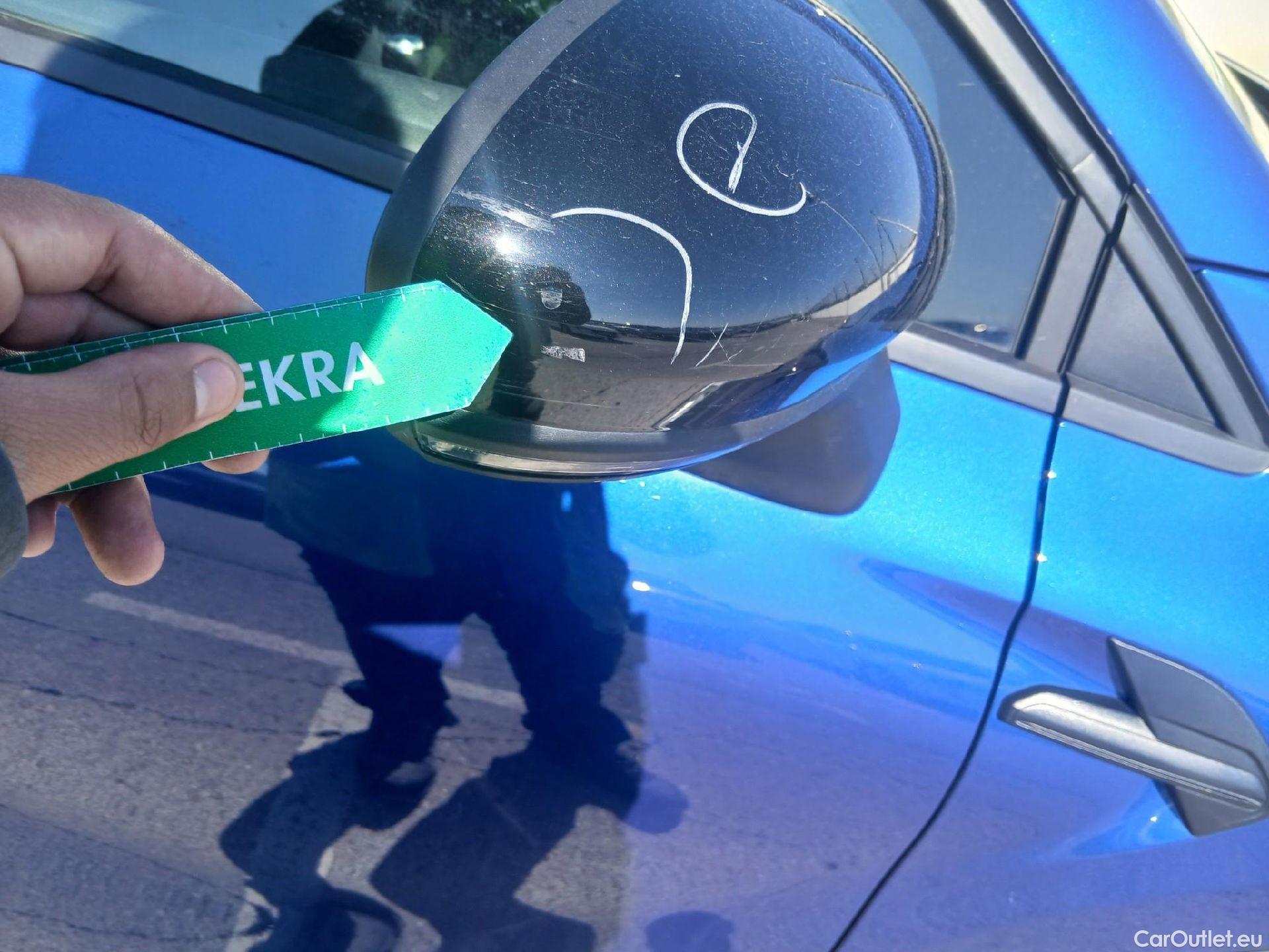  Renault  Captur RENAULT  / 2020 / 5P / todoterreno Intens TCe 90 #36