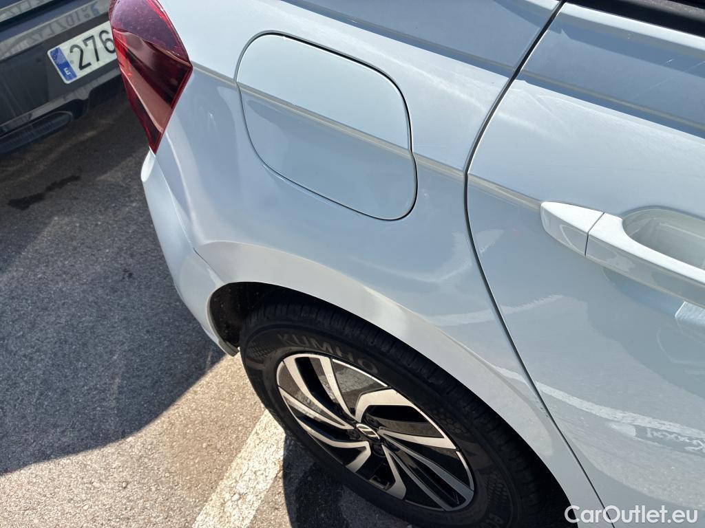  Volkswagen  Polo VOLKSWAGEN  / 2021 / 5P / berlina con portón Life 1.0 TSI 70kW (95CV) #5