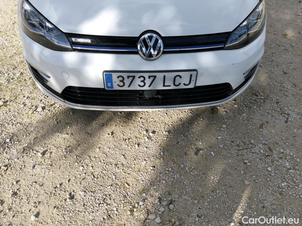  Volkswagen  Golf  VOLKSWAGEN / 2016 / 5P / berlina con portón e-ePower 110 kW (136CV) #16
