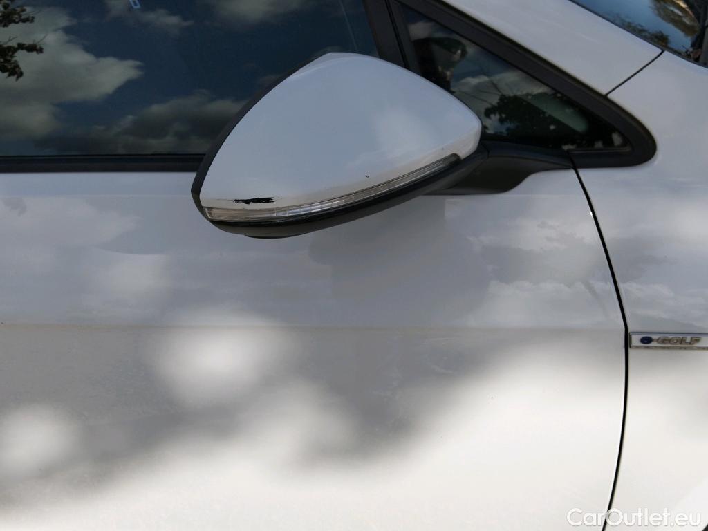  Volkswagen  Golf  VOLKSWAGEN / 2016 / 5P / berlina con portón e-ePower 110 kW (136CV) #11