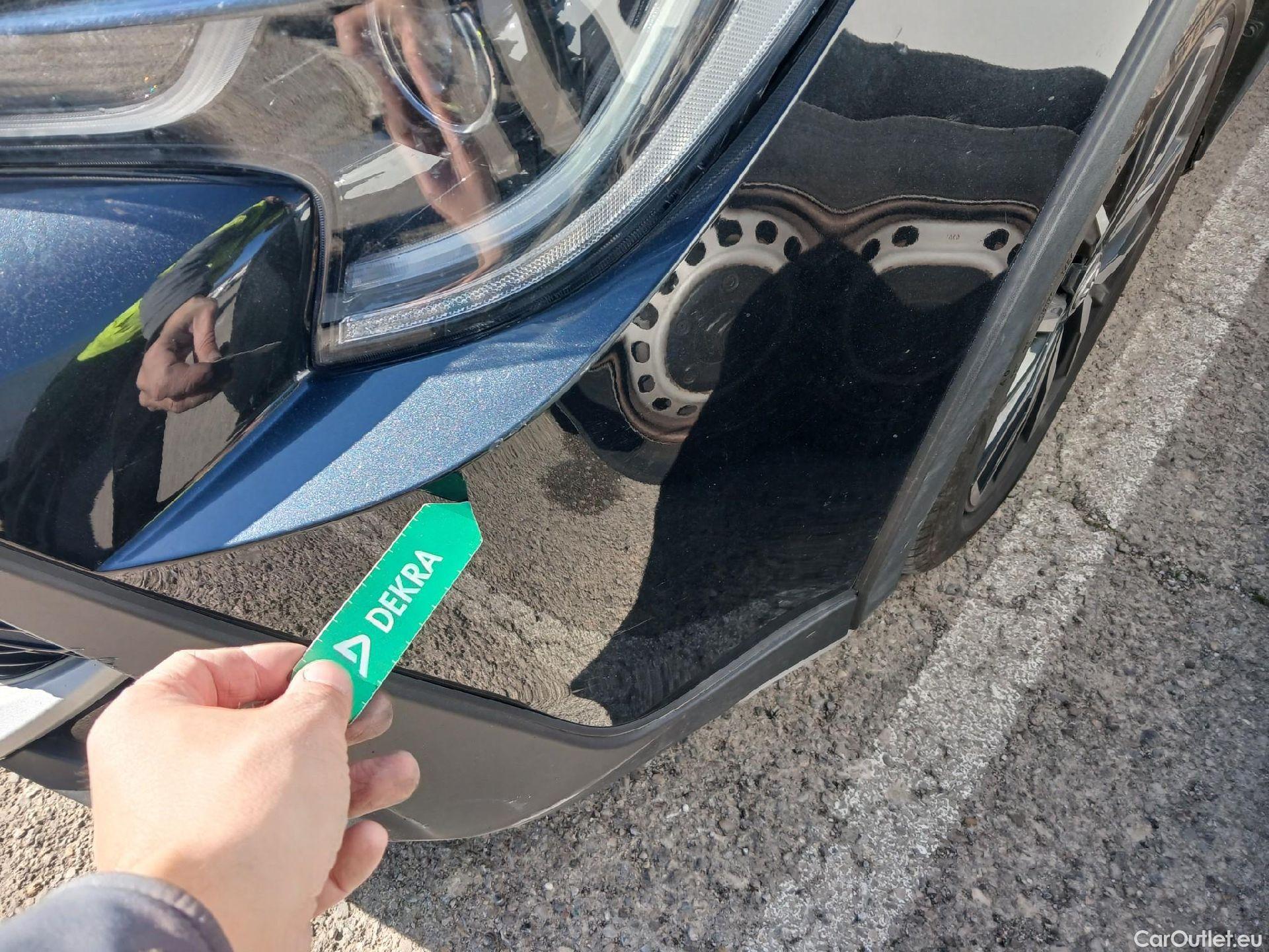  Toyota  Corolla TOYOTA  / 2019 / 5P / familiar 2.0 180H TREK E-CVT TOURING SPORT(SP) #5