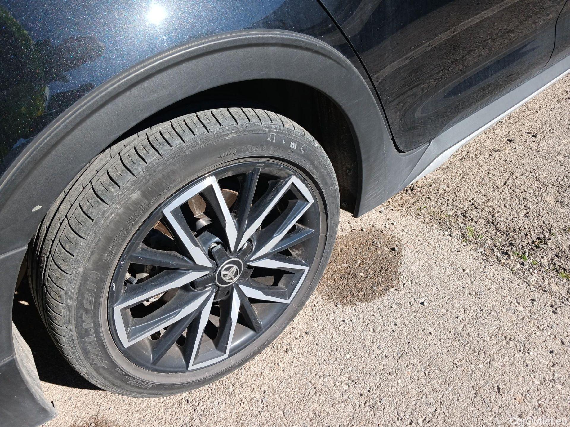  Toyota  Corolla TOYOTA  / 2019 / 5P / familiar 2.0 180H TREK E-CVT TOURING SPORT(SP) #18