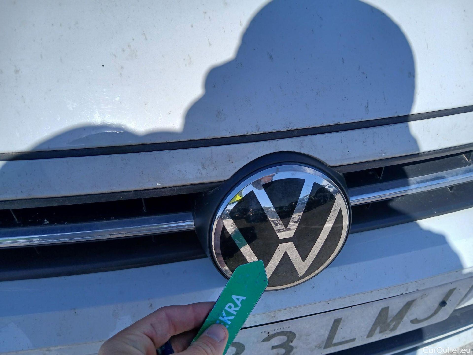  Volkswagen  Polo VOLKSWAGEN  / 2017 / 5P / berlina con portón United 1.0 TSI 70kW (95CV)(SP) #4