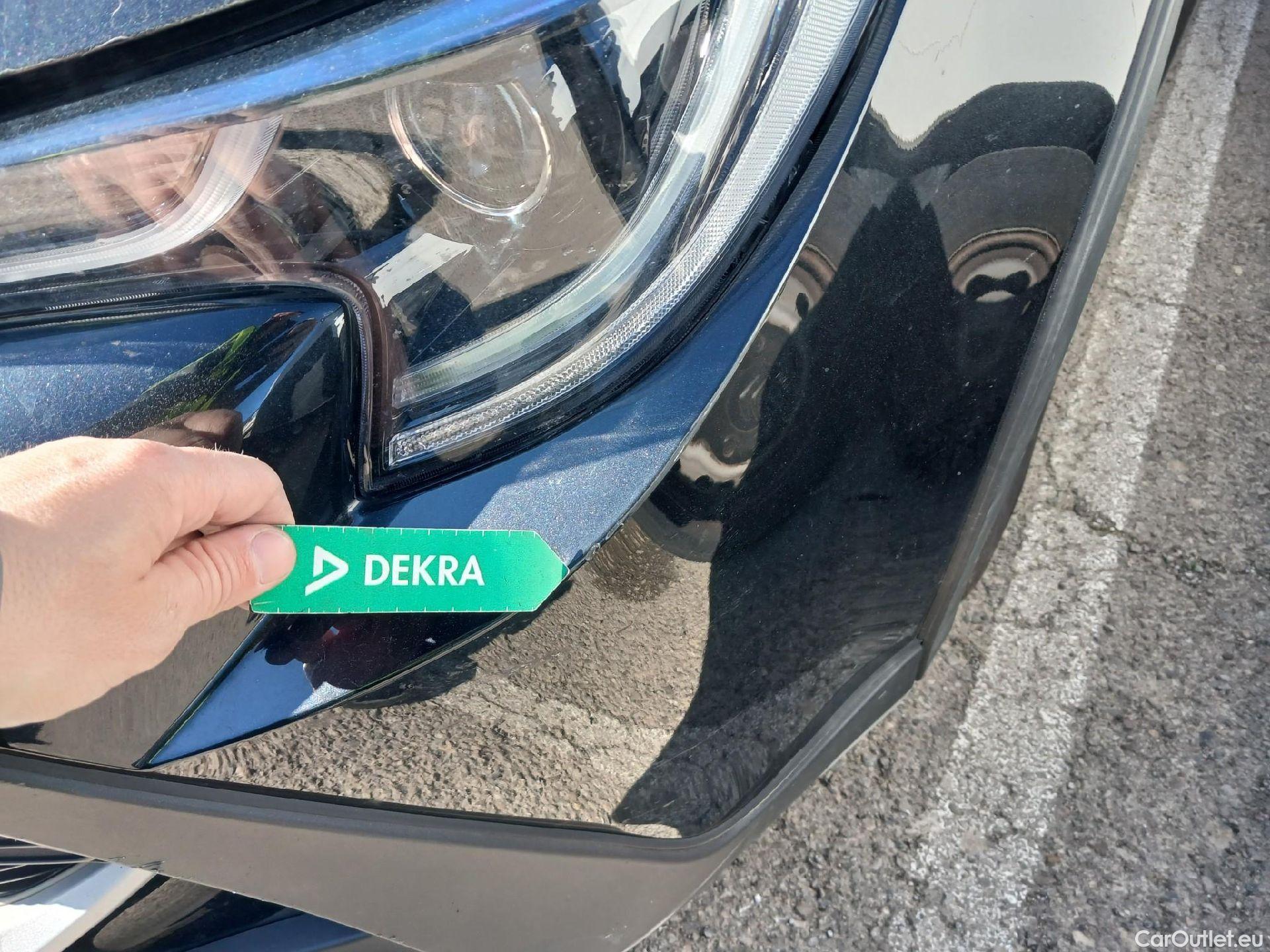  Toyota  Corolla TOYOTA  / 2019 / 5P / familiar 2.0 180H TREK E-CVT TOURING SPORT(SP) #4