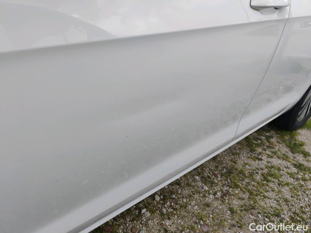  Volkswagen  Golf  VOLKSWAGEN / 2016 / 5P / berlina con portón ePower 110 kW (136CV) (AC) #3