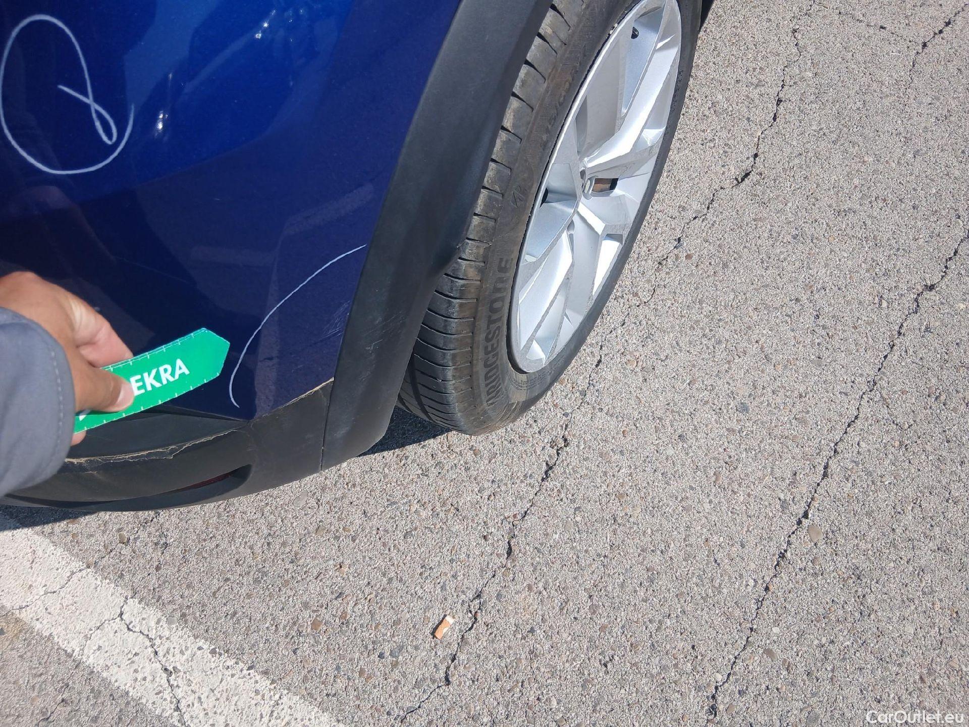  Renault  Captur RENAULT  / 2020 / 5P / todoterreno Intens TCe 90 #25