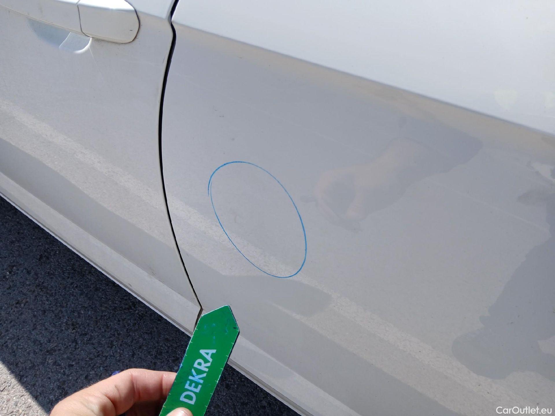  Volkswagen  Polo VOLKSWAGEN  / 2017 / 5P / berlina con portón United 1.0 TSI 70kW (95CV)(SP) #18