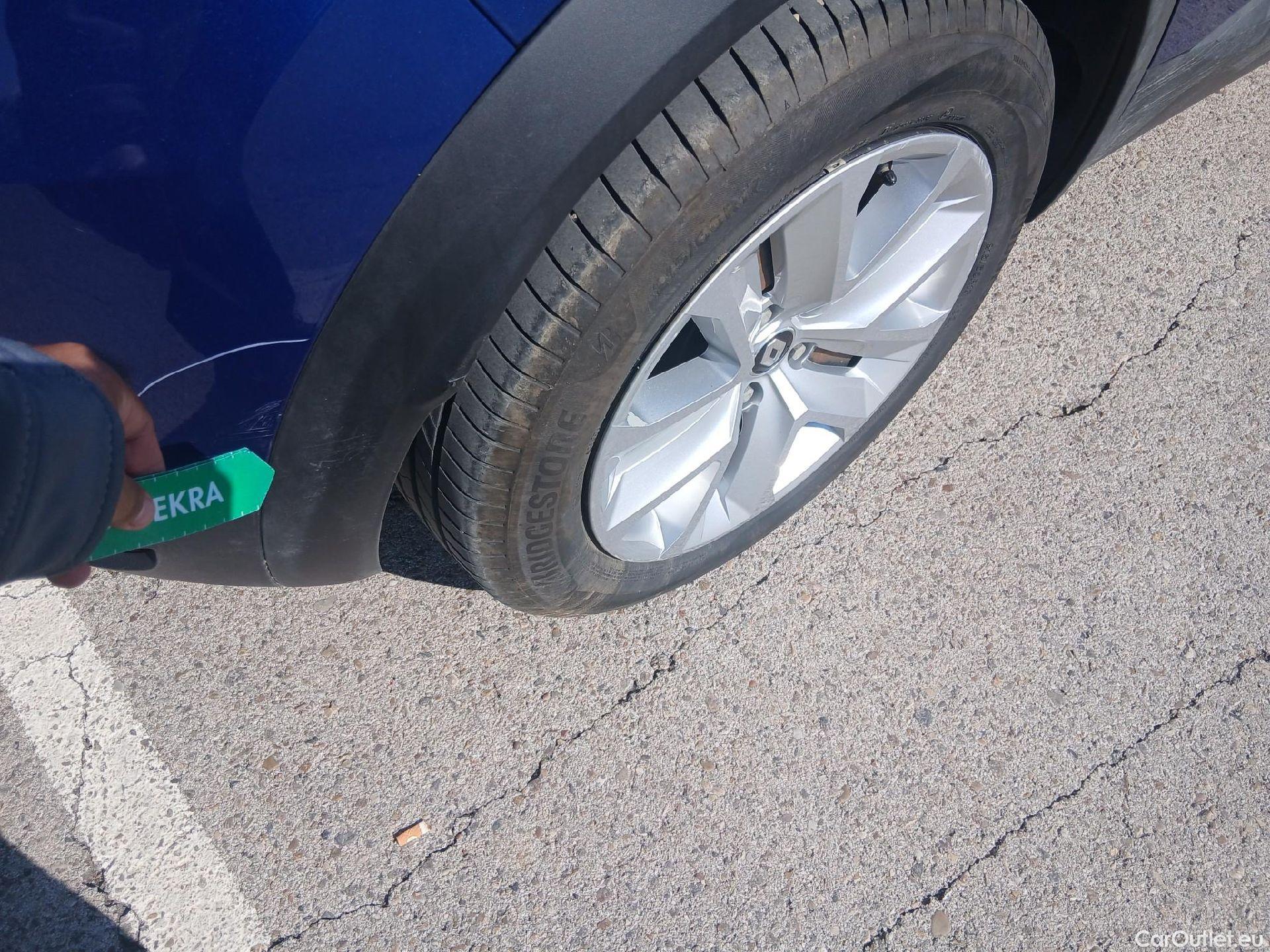  Renault  Captur RENAULT  / 2020 / 5P / todoterreno Intens TCe 90 #27