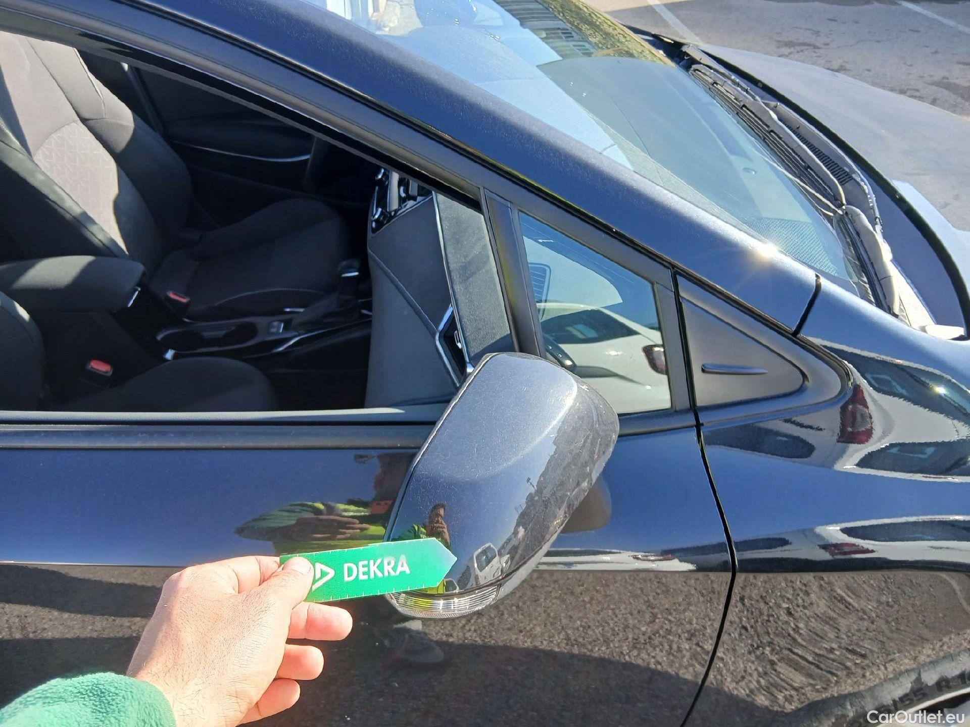  Toyota  Corolla TOYOTA  1.8 125H ACTIVE TECH E-CVT #26