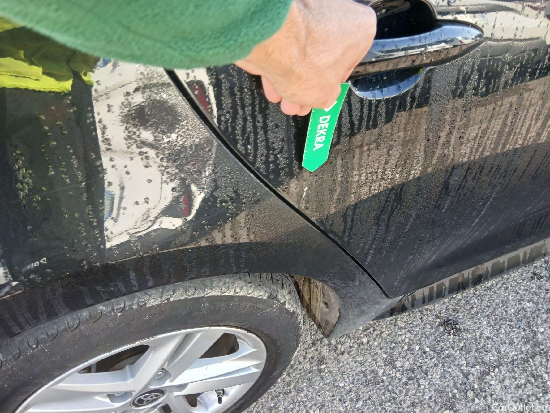  Toyota  Corolla TOYOTA  1.8 125H ACTIVE TECH E-CVT #22