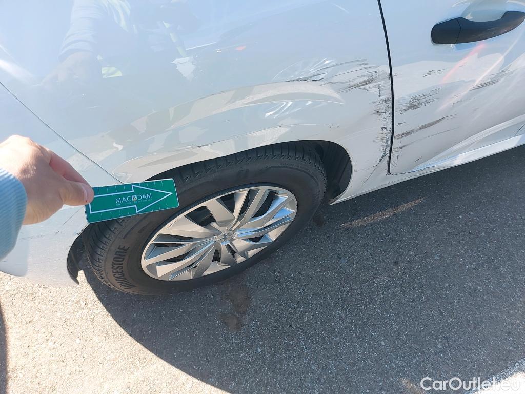  Peugeot  208 PEUGEOT  / 2019 / 5P / berlina con portón PureTech 55kW (75CV) Like #20