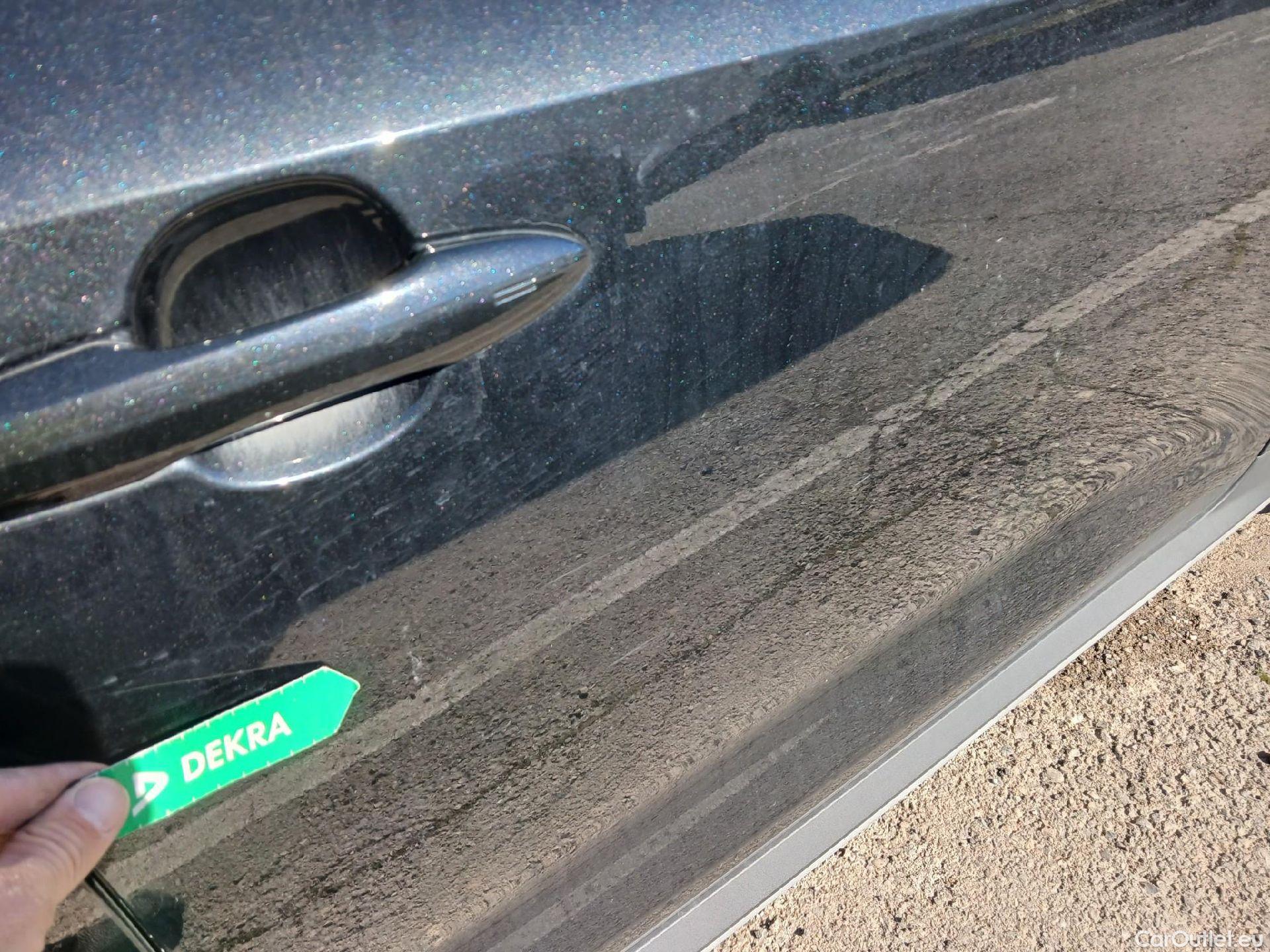  Toyota  Corolla TOYOTA  / 2019 / 5P / familiar 2.0 180H TREK E-CVT TOURING SPORT(SP) #23